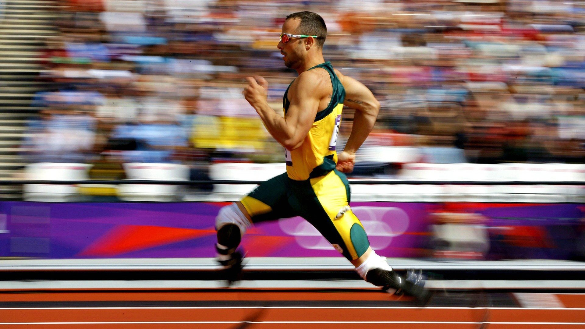 男子蛙泳冠军划水距离高达2.45米，男子蛙泳运动员标准